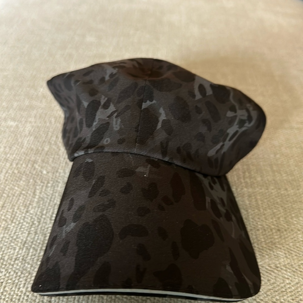 Lululemon hat